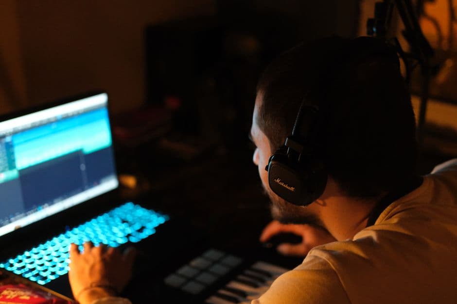 How to turn audio into text: step-by-step